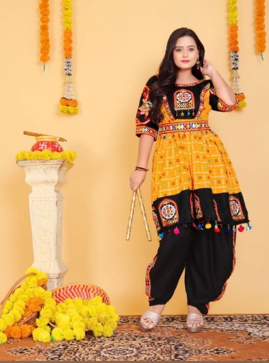 Couples Mirror Work Kediya and Kurta Combo