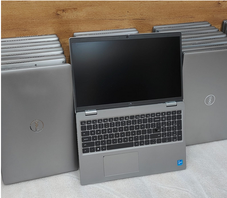 Dell Latitude 5520 (Corei7-11th-8GB-256GB)